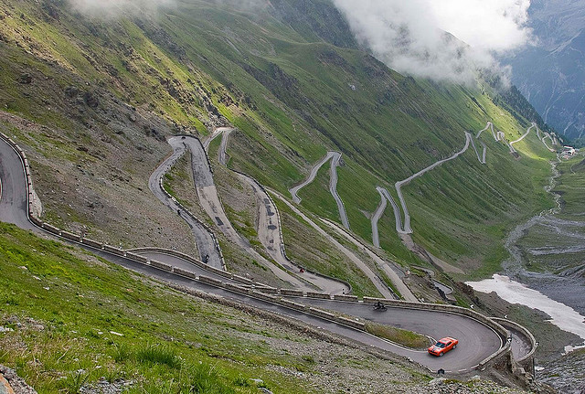 1-dodge-challenger1_stelvio