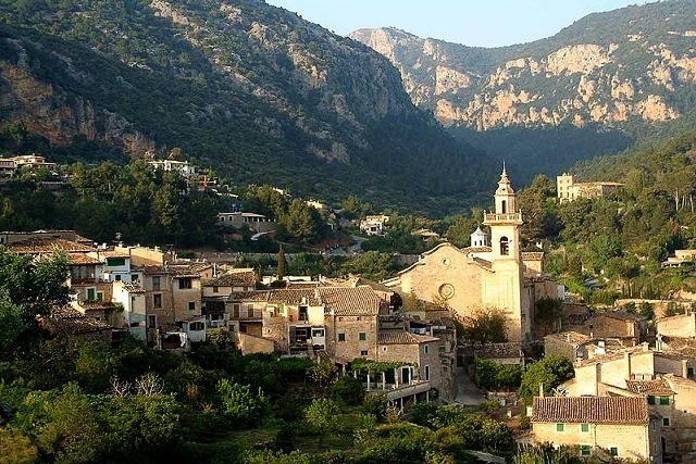 10-valldemossa_2003_k-korlevic_wiki