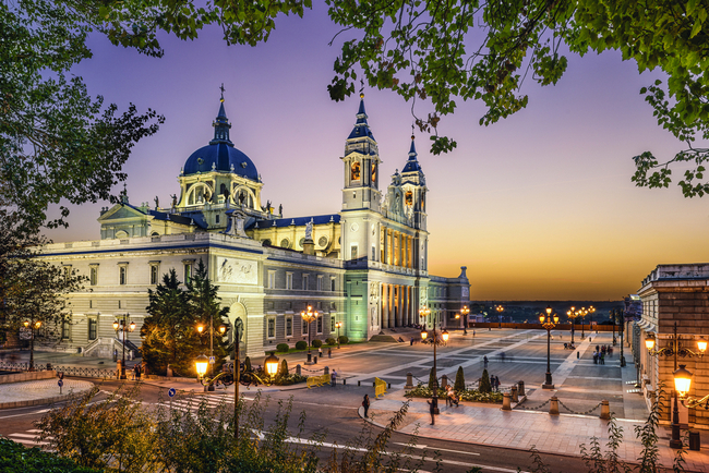 Madryt Catedral de la Almudena