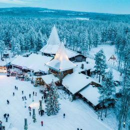 Odwiedź Świętego Mikołaja zimą 🎅❄️ Loty Lufthansą do Laponii od 575 PLN 😎