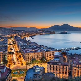 City break w sercu Neapolu 🏛️🍕 4* hotel w centrum ze śniadaniami za 1215 PLN 🍴😎