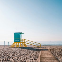 Ucieknij na słoneczne wybrzeże Costa del Sol ☀️ Wycieczka do Hiszpanii za 749 PLN 🇪🇸 Loty i noclegi w cenie 🌊