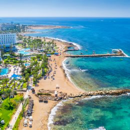 Słoneczny Cypr zimą za 1069 PLN 🌴☀️ Loty + 5 nocy w ⭐⭐⭐⭐ hotelu