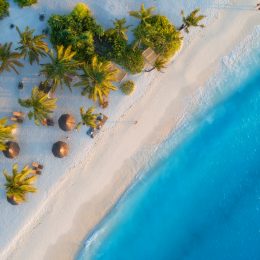 Beztroski relaks na Zanzibarze za 2771 PLN 👙🏖️ Loty z dużym bagażem i 11 nocy ze śniadaniami 🧉🤗