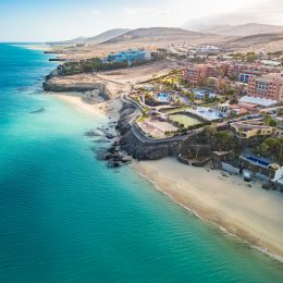 Tydzień na Fuerteventurze za 1298 PLN 👙🏖️ W cenie loty ✈️ i noclegi 🛌