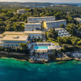 Chorwacki city break z widokiem na morze 🏖️🌊 Pula okołoweekendowo za 964 PLN ☀️😎