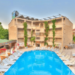 🌊 Tureckie wczasy w sercu Kemer 🏨 4* hotel z all inclusive za 1733 PLN