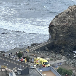 Potężne fale na Teneryfie zbierają śmiertelne żniwo wśród turystów! Nie żyją 3 osoby, 15 osób rannych
