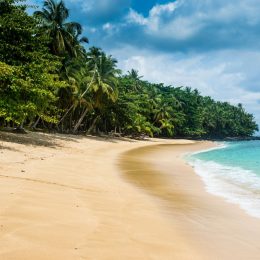 Egzotyka i tropiki 🌴🌊 Wyspy Świętego Tomasza i Książęca oraz Lizbona w jednej podróży za 2745 PLN ☀️💛