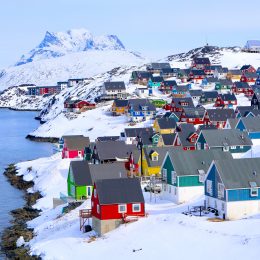Dla prawdziwych podróżników 😍 Wakacyjne loty na Grenlandię od 2558 PLN ❄️✈️