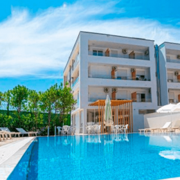 Błogi relaks nad Adriatykiem 🏖️ 4* hotel z all inclusive przy prywatnej plaży w Durres za 2589 PLN 🍹