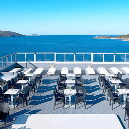 Majowy relaks na Krecie 🌊 Wczasy w ⭐⭐⭐⭐ hotelu z wyżywieniem za 2339 PLN 😎