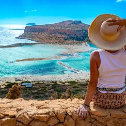 Tydzień greckich przyjemności 💙🌊 Wczasy w 4* hotelu z wyżywieniem na Krecie za 2339 PLN ✨🏖️