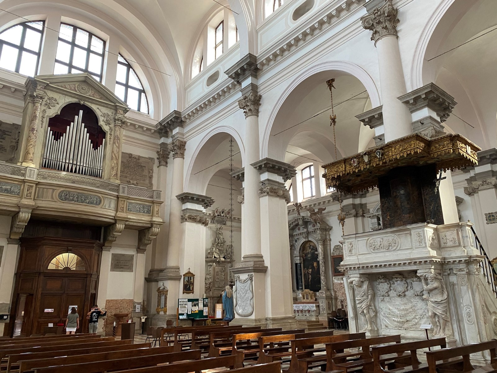 Cattedrale Santa Maria Assunta di Chioggia-wnętrze2.JPEG