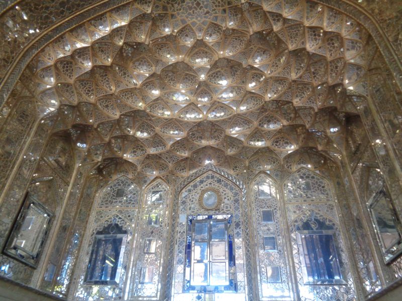 Isfahan sklepienie meczetu.JPG