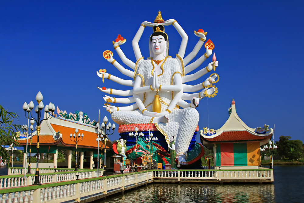 Wat Plai Laem
