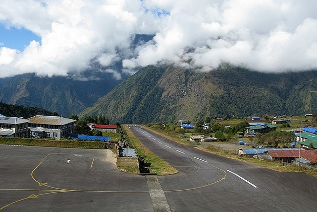 3-lukla_allan-grey