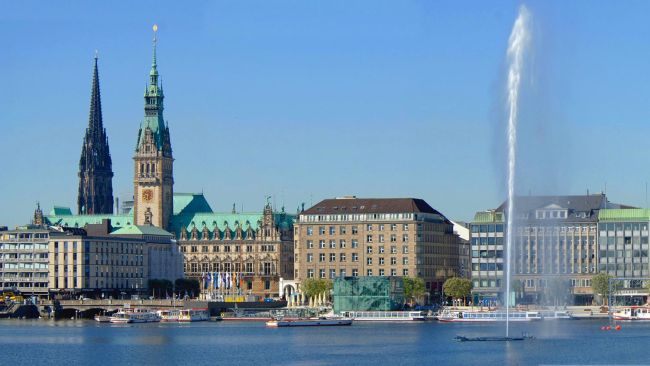 Hamburg Panorama / Alster / alster lake