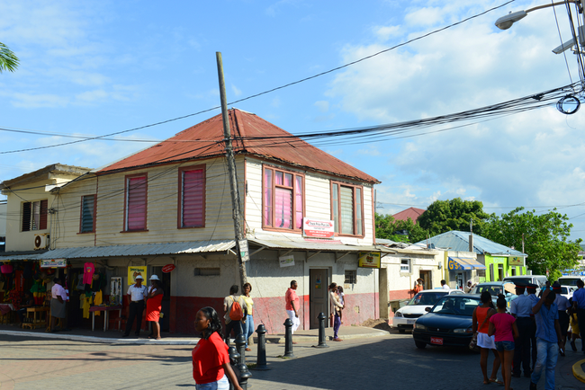 1. Jamajka_ jiawangkun shutterstock_347271869