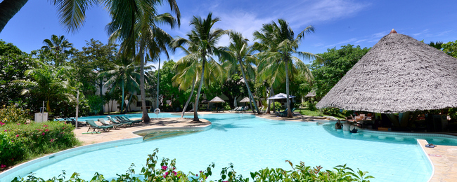 Egzotyczna Kenia z Warszawy w wakacje za 2909 PLN. W cenie przeloty, transfery oraz 4* hotel z HB