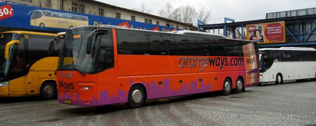 Uważaj na niesprawdzonych przewoźników! Pożar, ucieczka kierowcy i noc pośrodku niczego