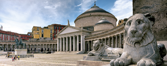 Tanie loty do Włoch. Neapol z Warszawy za 98 PLN