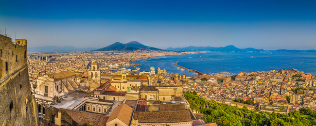 Tanio do Włoch: Loty do Neapolu z Krakowa za 118 PLN