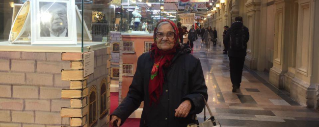 Nigdy nie jest za późno na podróże! 89-letnia emerytka zwiedza świat