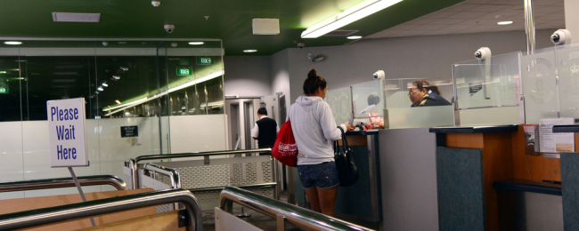 Oni naprawdę o to pytają? Najdziwniejsze rzeczy, które możesz usłyszeć podczas przekraczania granicy