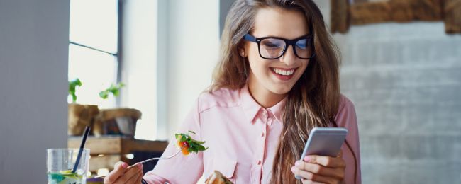 Airbnb wchodzi na rynek restauracyjny. Pomoże ci znaleźć stolik w najlepszej knajpie