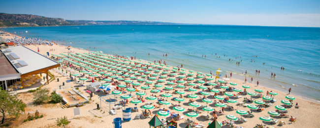 Tygodniowy wypoczynek w Złotych Piaskach z Katowic od 711 PLN (czarterowe loty + noclegi z wyżywieniem)