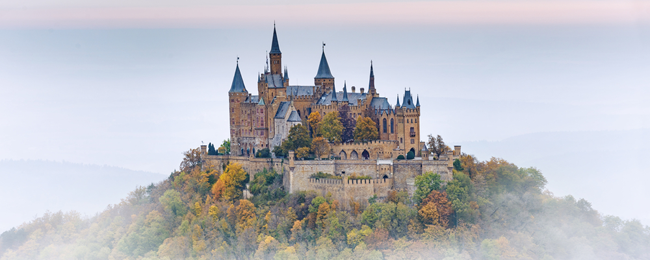 Czy to najpiękniejsze zamki w Europie? Niektóre z nich położone są niedaleko polskiej granicy!