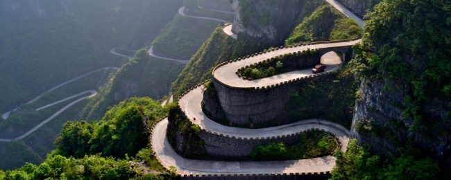 Przerażające? Piękne? Niezapomniane? Drogi i trasy, które zapadają w pamięć