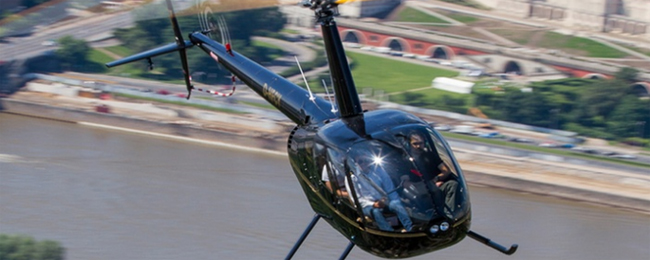 Widokowy lot nad Warszawą helikopterem na wyłączność za 236 PLN/osoba