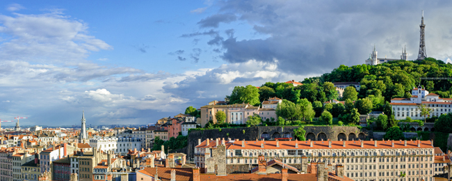 Malowniczy Lyon tanio. Bilety z Warszawy za 88 PLN