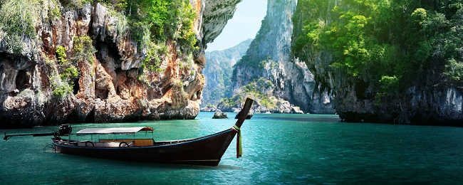 Tajlandia walczy z „begpackerami”. Lecisz tam? Musisz pokazać zapas gotówki