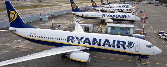 Monstrum! Ryanair może w tym roku zwiększyć flotę o 90 maszyn. Także na dalekie trasy!