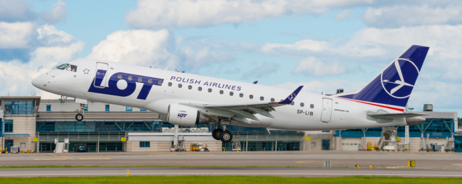 Świetne wyniki LOT! W 7 miesięcy zarobili 150 mln PLN i przewieźli 3,7 mln pasażerów!