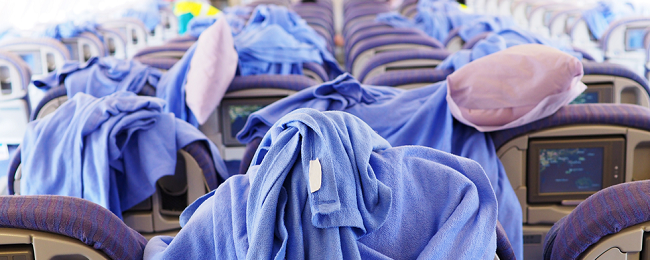 Ile zniesiesz za bardzo tani bilet do USA? Pożegnaj się z darmowym kocykiem i słuchawkami