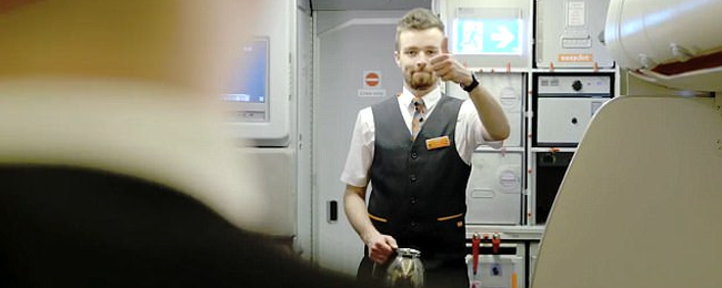 Oto tajny język personelu pokładowego. Wiesz, co oznaczają te skróty? Nie chcesz usłyszeć „7500”