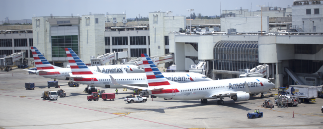 Potężny kryzys w American Airlines! Mogą odwołać 15 tys. lotów przed świętami, bo… wysłali za dużo pilotów na urlop