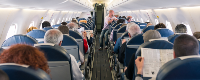 Biuro podróży idzie w ślady Ryanaira? Chcesz lecieć z bliskimi? Musisz dopłacić