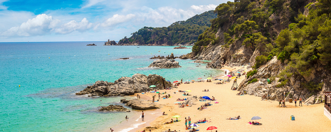 Tygodniowy wypoczynek w Lloret de Mar za 554 PLN (loty z Krakowa + noclegi)