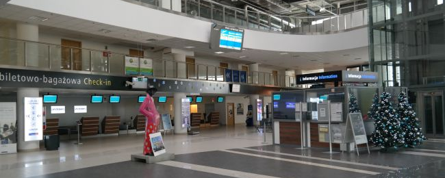 Nie Modlin i nie Radom? Jest nowe lotnisko, które chce przejąć Wizz Aira i inne tanie linie z Warszawy