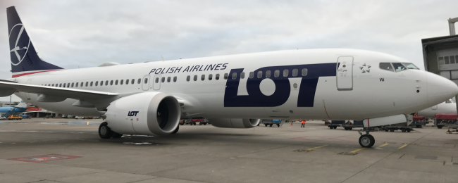 Testujemy Boeinga 737 MAX 8 w „warunkach bojowych”. Jak najnowsze dziecko LOT wypada w podróży?
