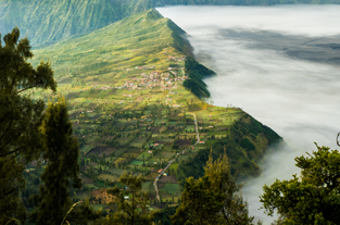 Po prostu zachwycające! Oto najbardziej spektakularnie położone miejscowości na świecie