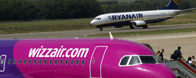 Wizz Air szybko goni Ryanaira. Różnica między nimi coraz mocniej się zmniejsza