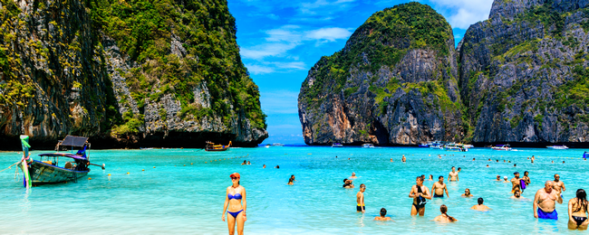 Słynna plaża znana z hollywoodzkiego filmu zamknięta na 3 miesiące. Zrujnowała ją masowa turystyka