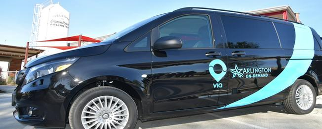 Miasto zrezygnowało z komunikacji miejskiej. W zamian – samochód na żądanie w cenie biletu na autobus