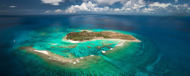 Już zazdrościmy! Miliarder i właściciel linii lotniczej szuka chętnego do życia na jego prywatnej karaibskiej wyspie